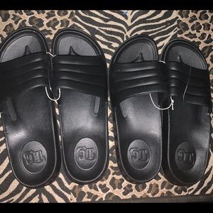 Size 10/11 available only 5.00